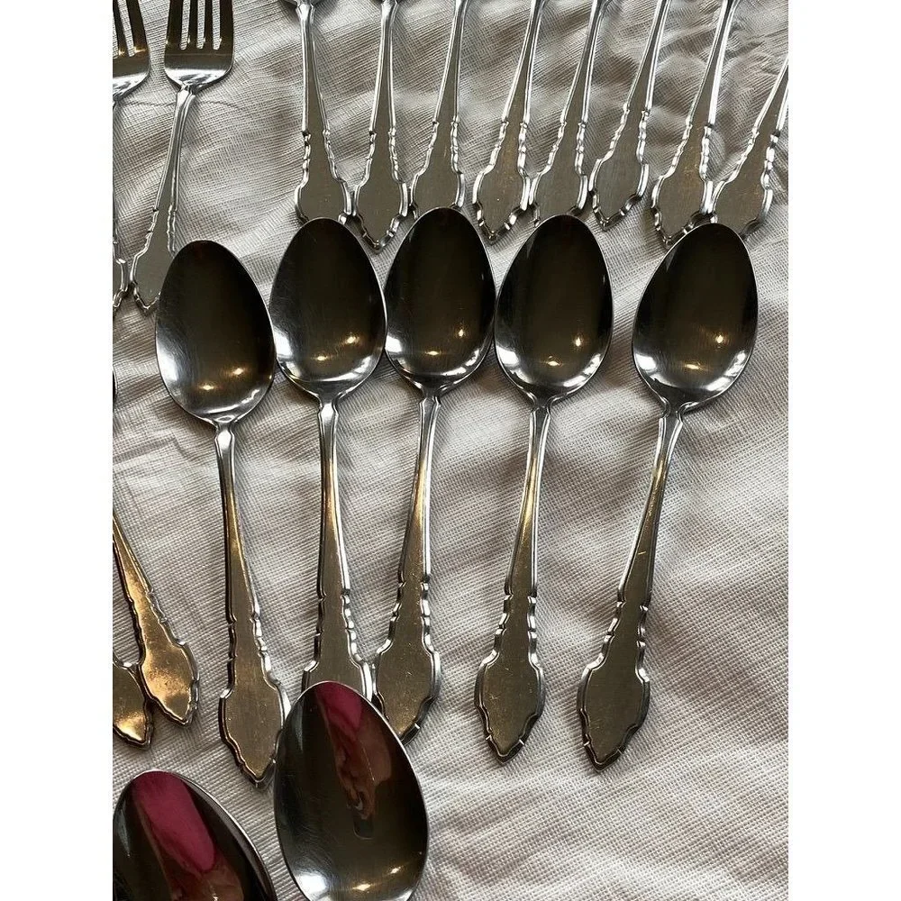 Silhouette Pattern 1959 International Silver Co. Silverplate Service for 8